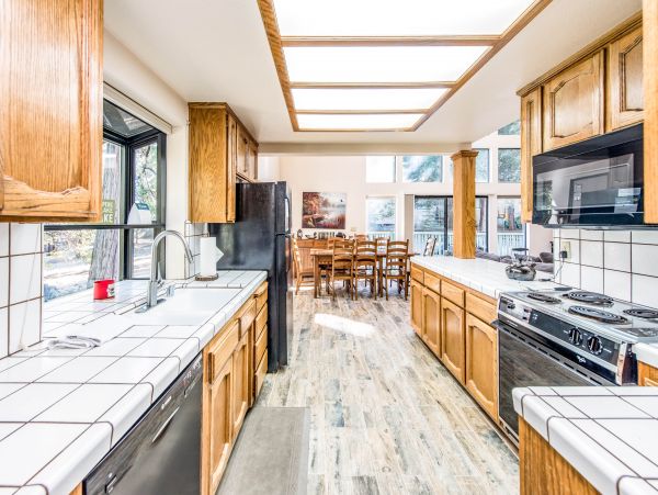Yosemite Area Home 984875