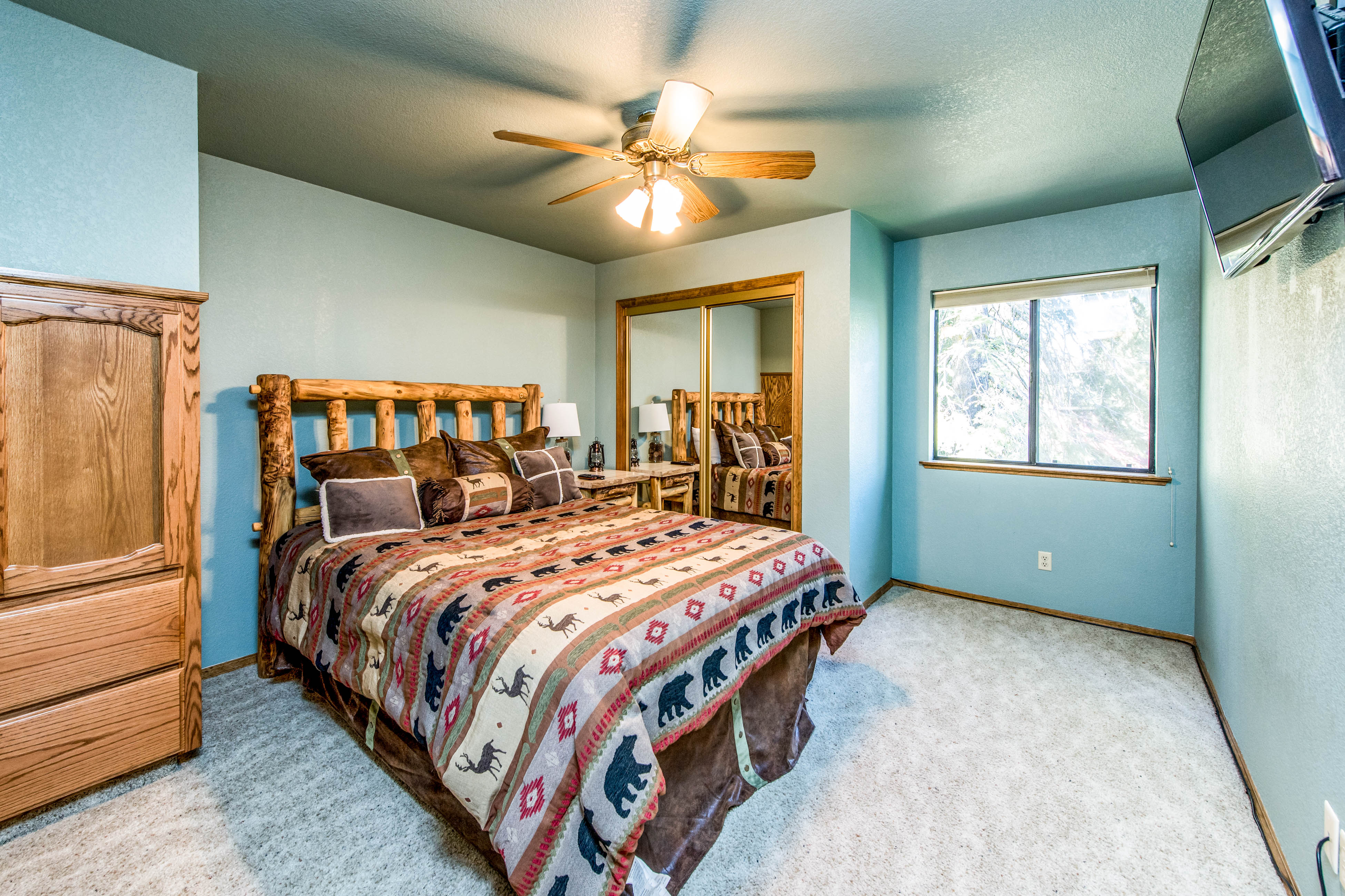 Yosemite Area Home 984875