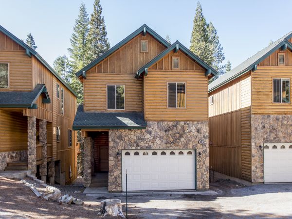 Yosemite Area Home 984877