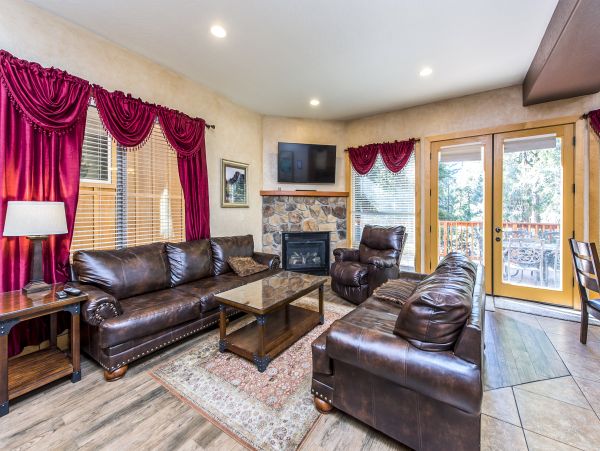 Yosemite Area Home 984877
