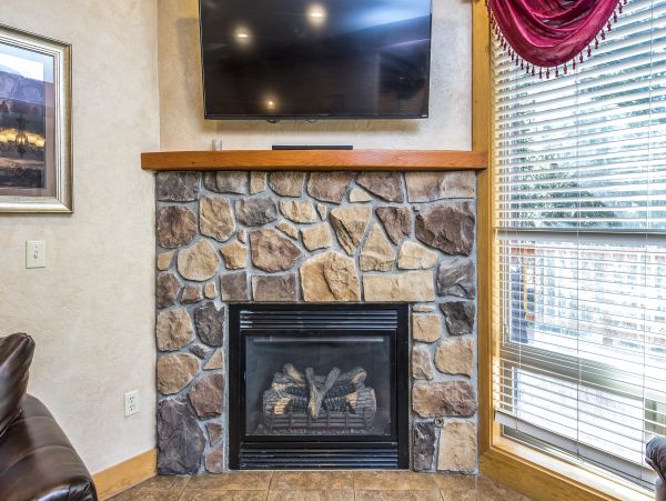 Yosemite Area Home 984877