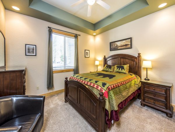 Yosemite Area Home 984877