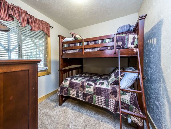 Yosemite Area Home 984877