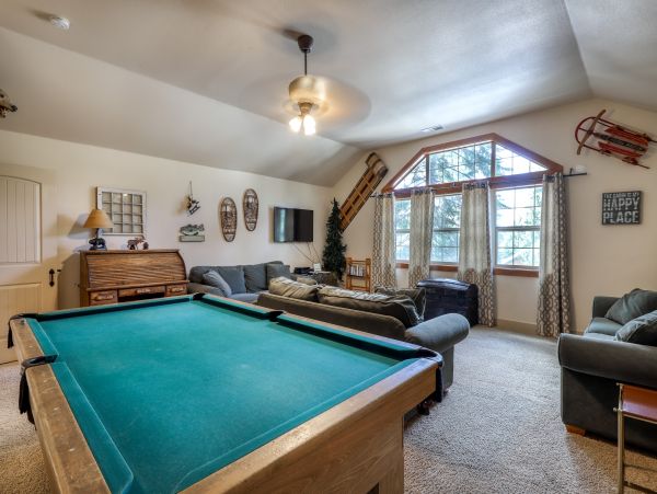 Yosemite Area Home 984879