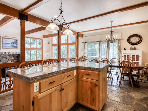 Yosemite Area Home 984879