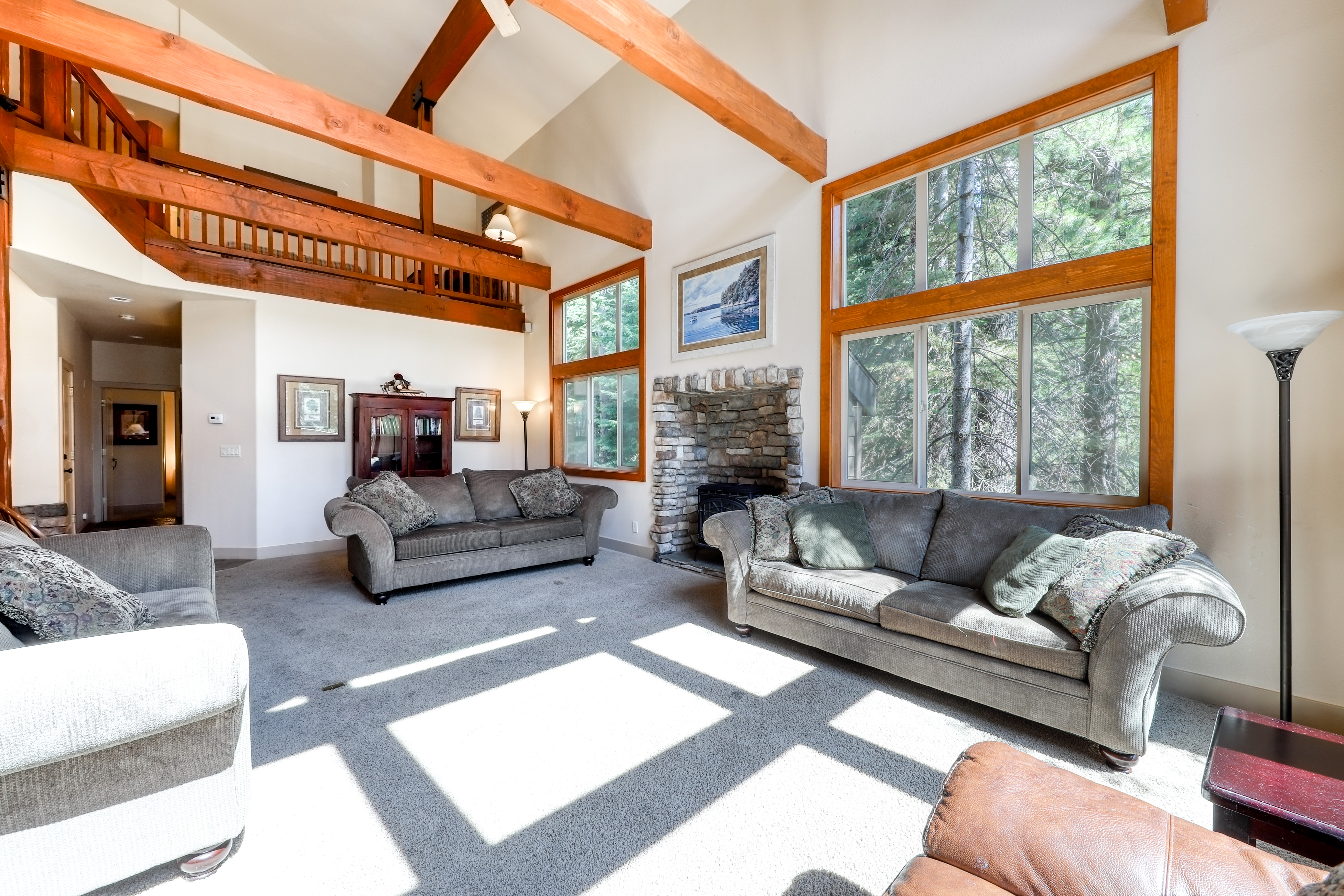 Yosemite Area Home 984879