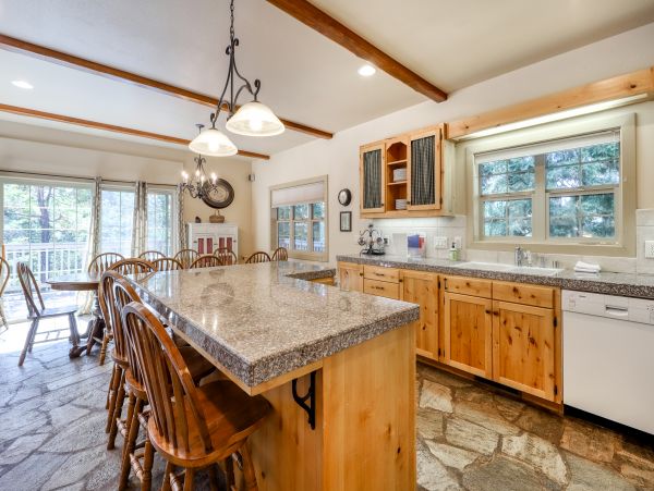 Yosemite Area Home 984879