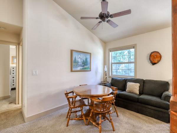 Yosemite Area Home 984879