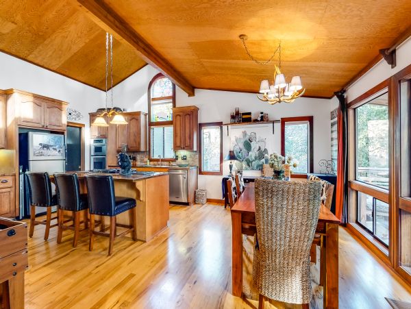Yosemite Area Home 984880