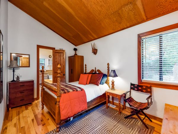 Yosemite Area Home 984880