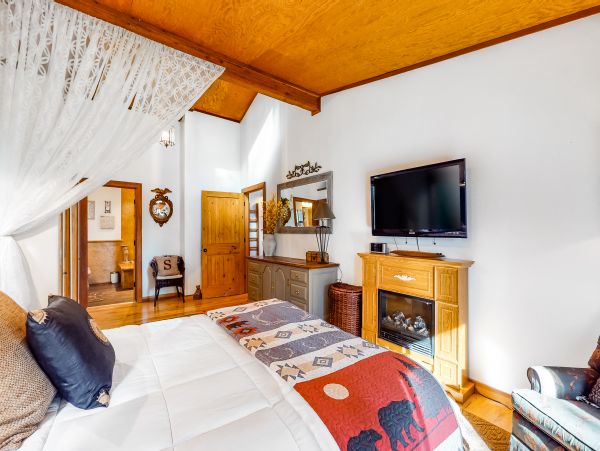 Yosemite Area Home 984880