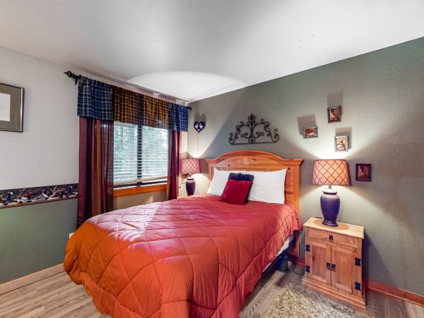 Yosemite Area Home 984880
