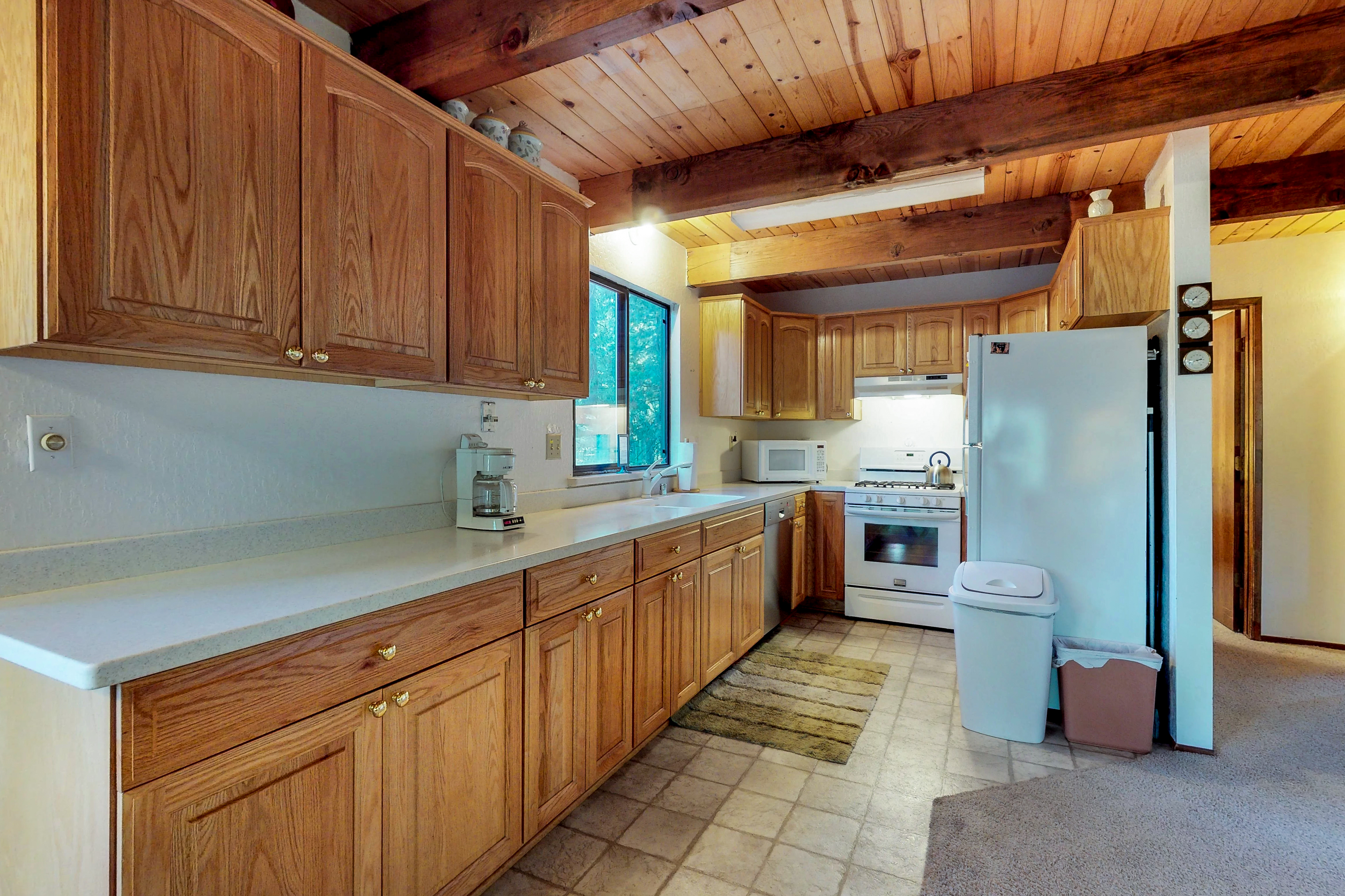 Yosemite Area Home 984881