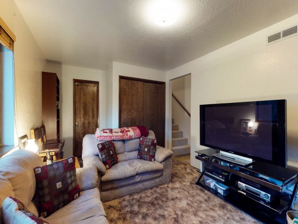 Yosemite Area Home 984881
