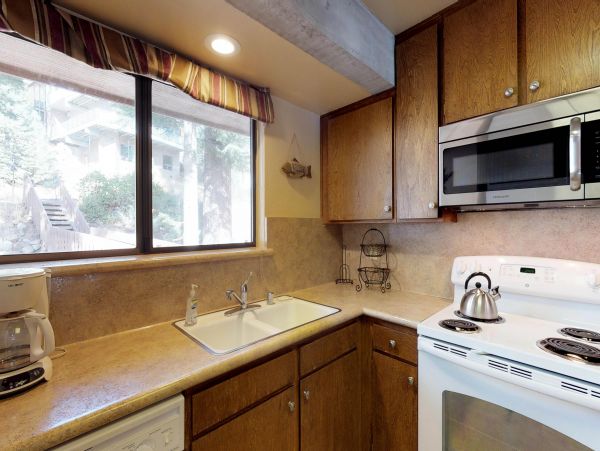 Yosemite Area Home 984884