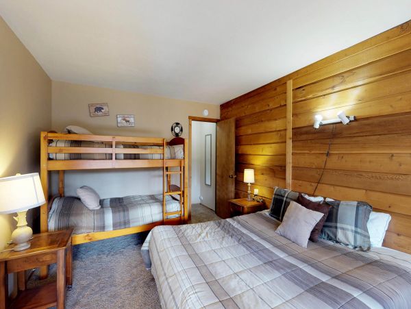 Yosemite Area Home 984884