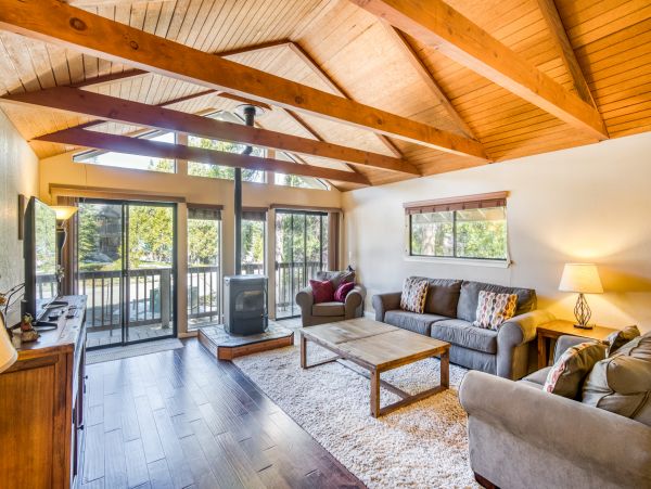 Yosemite Area Home 984885