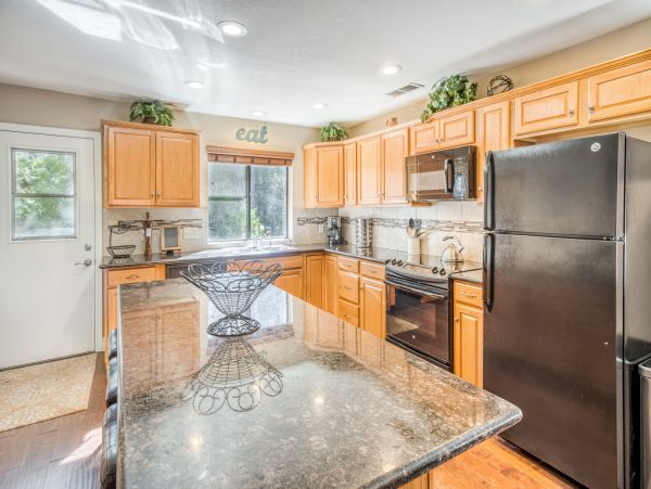 Yosemite Area Home 984885