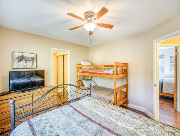 Yosemite Area Home 984885