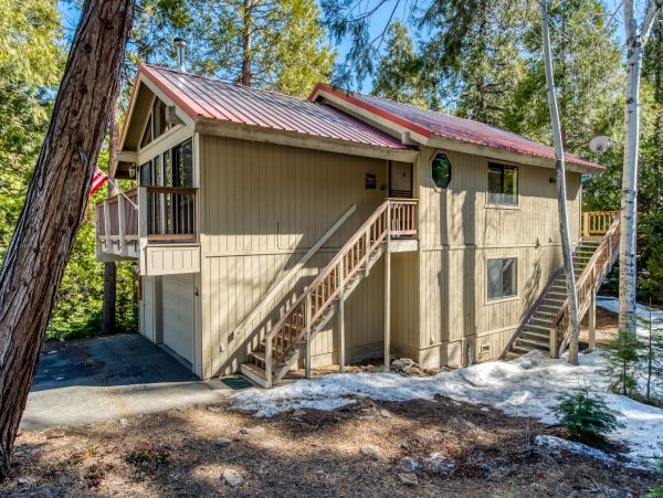 Yosemite Area Home 984885