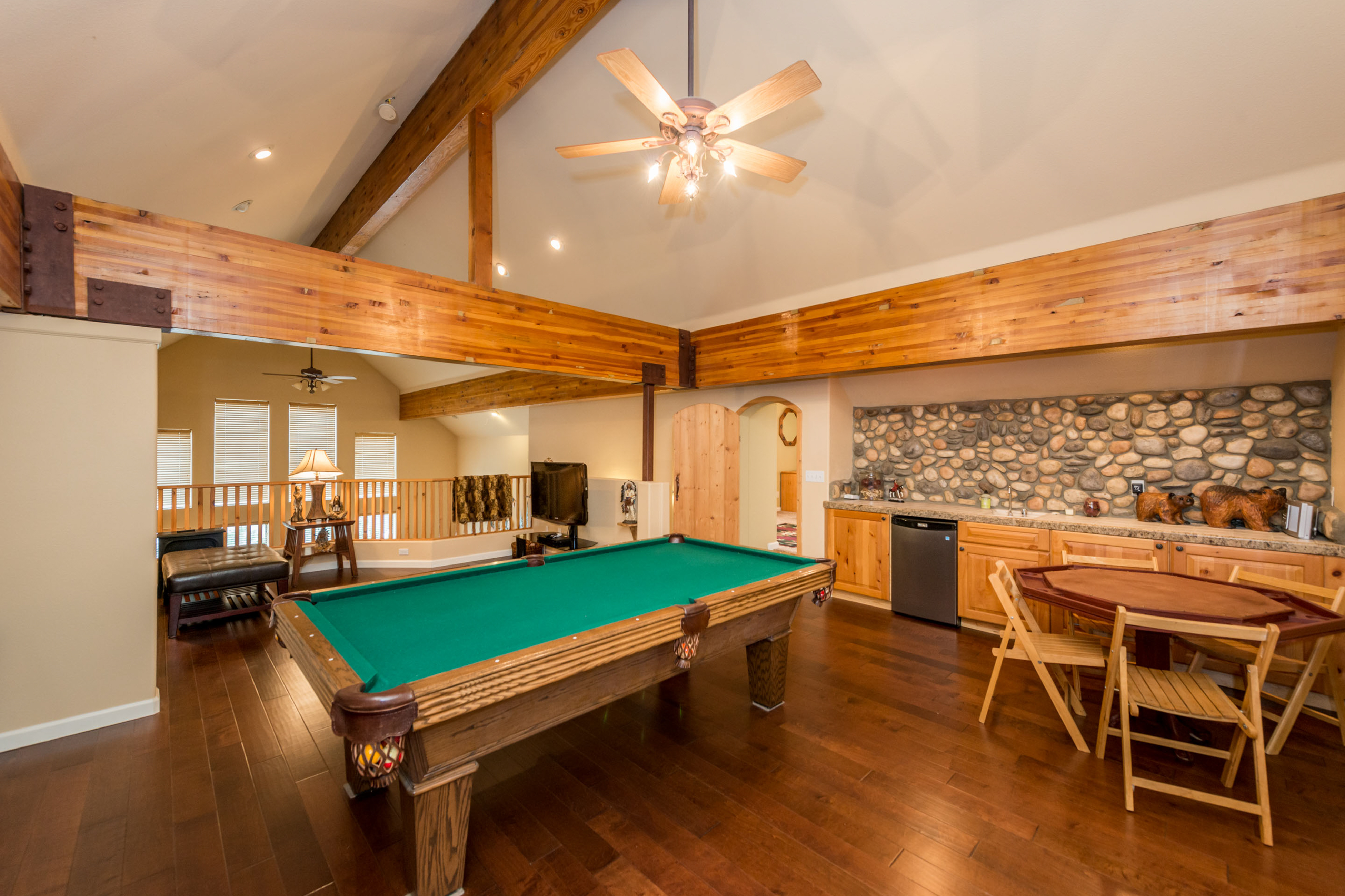 Yosemite Area Home 984887
