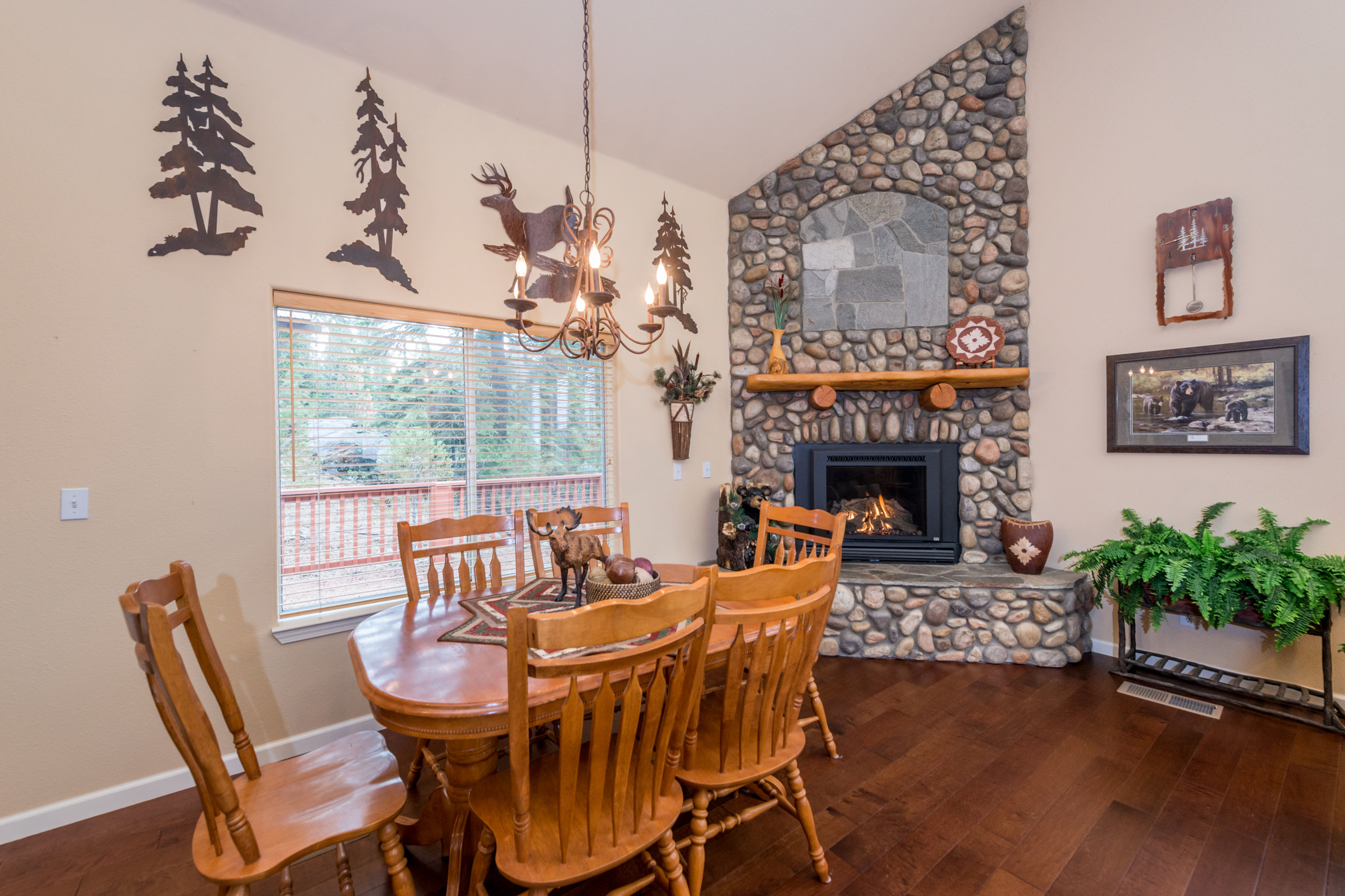 Yosemite Area Home 984887