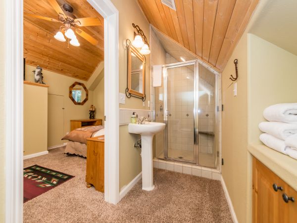 Yosemite Area Home 984887