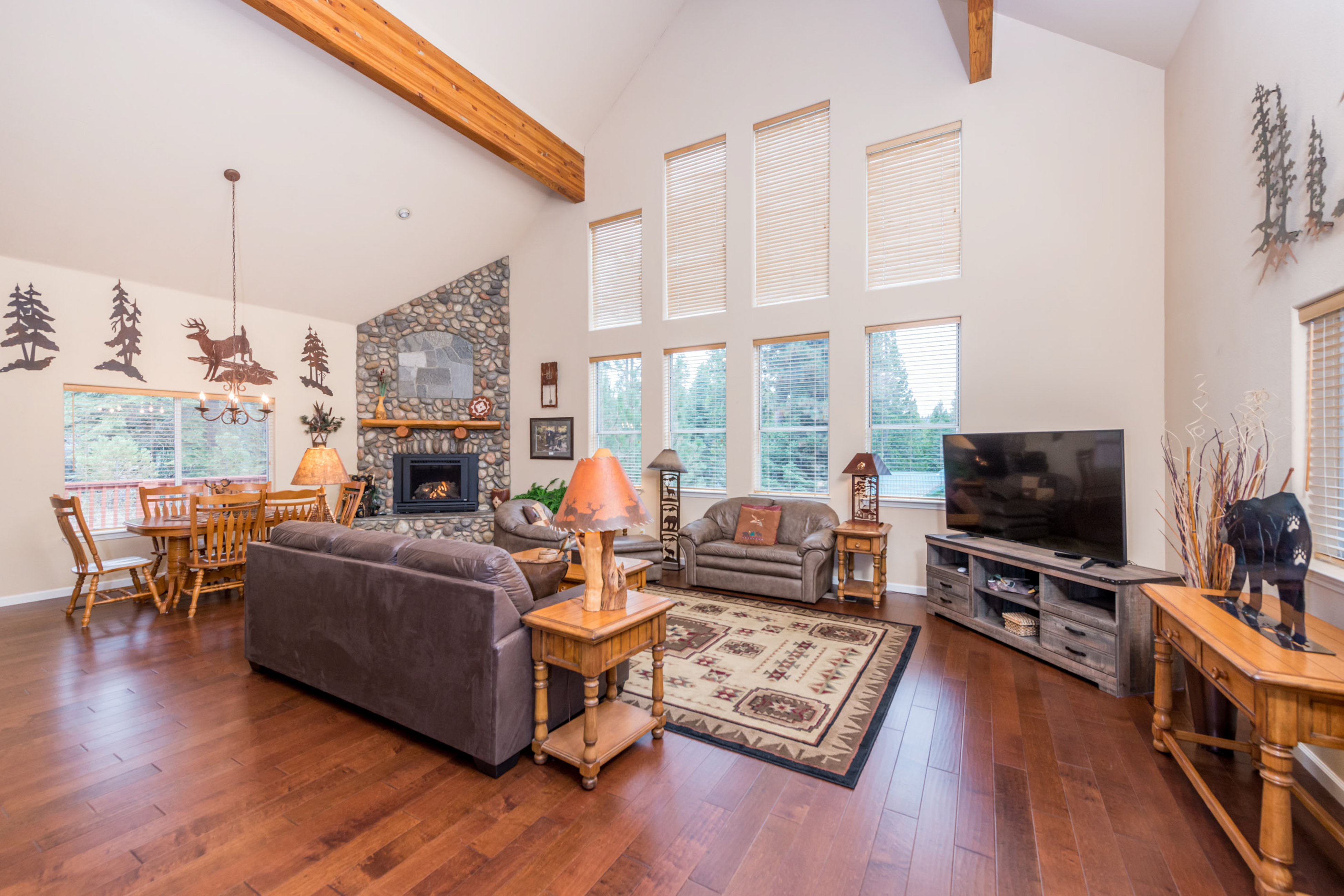 Yosemite Area Home 984887