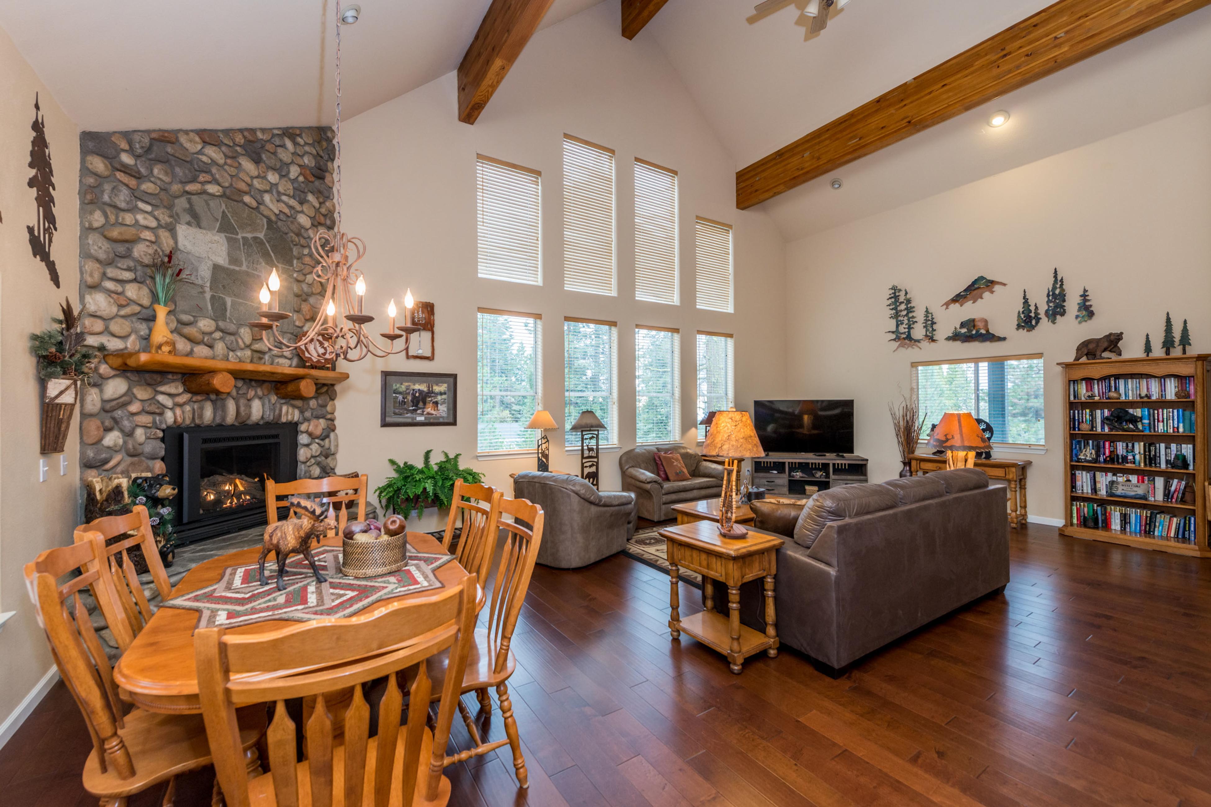 Yosemite Area Home 984887