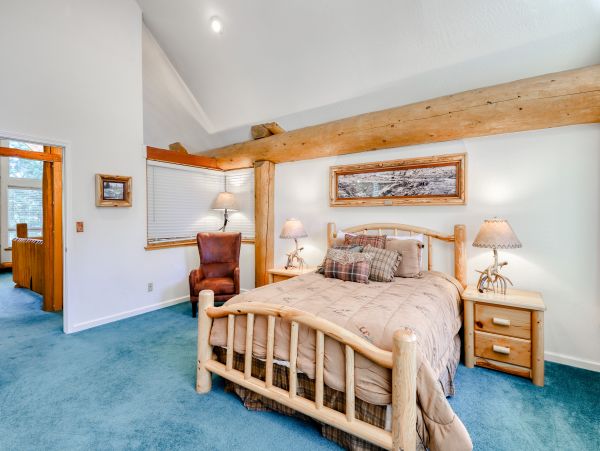 Yosemite Area Home 984889