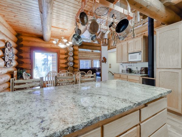 Yosemite Area Home 984889