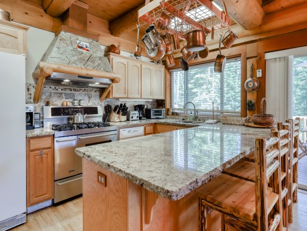 Yosemite Area Home 984889