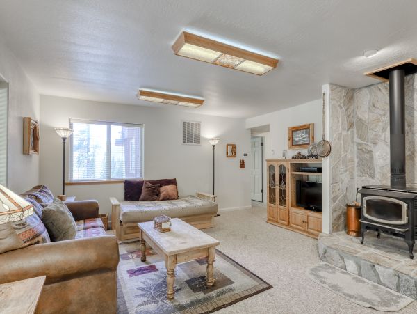 Yosemite Area Home 984889