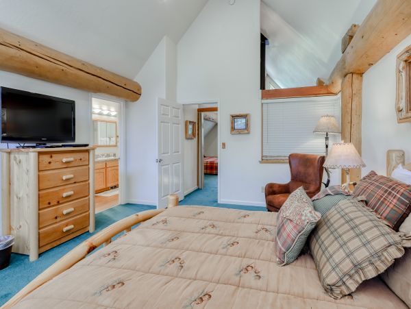 Yosemite Area Home 984889