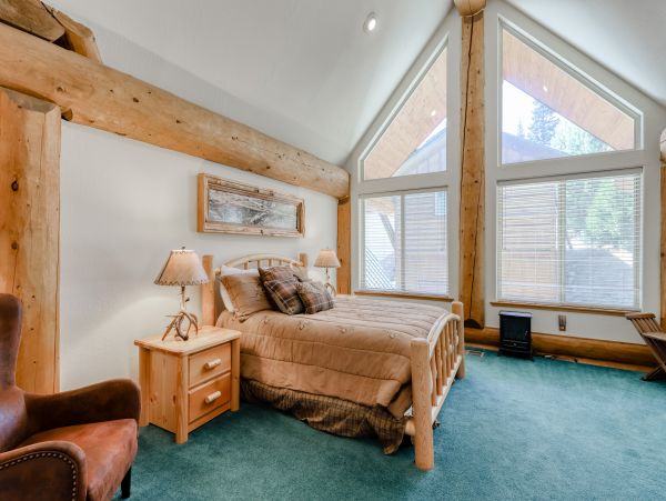Yosemite Area Home 984889