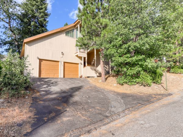 Yosemite Area Home 984890