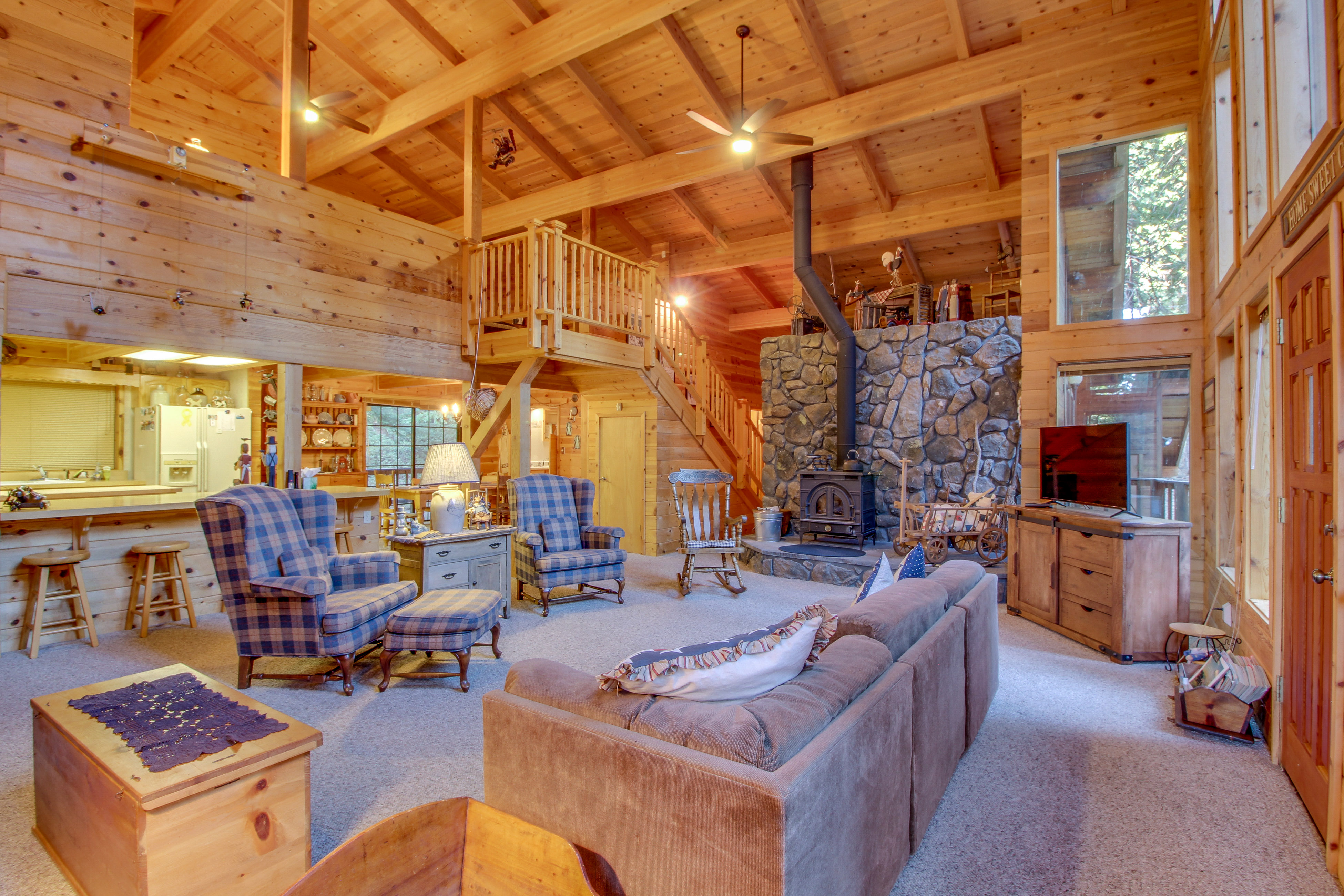 Yosemite Area Home 984892