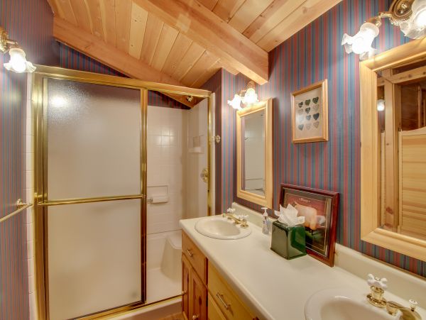 Yosemite Area Home 984892