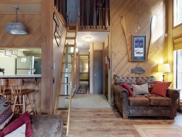 Yosemite Area Home 984893