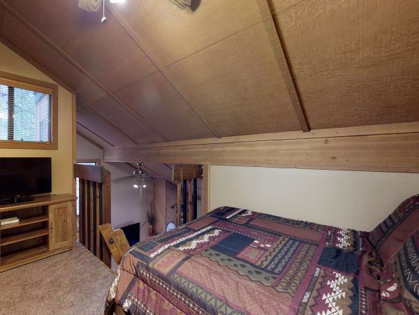Yosemite Area Home 984893