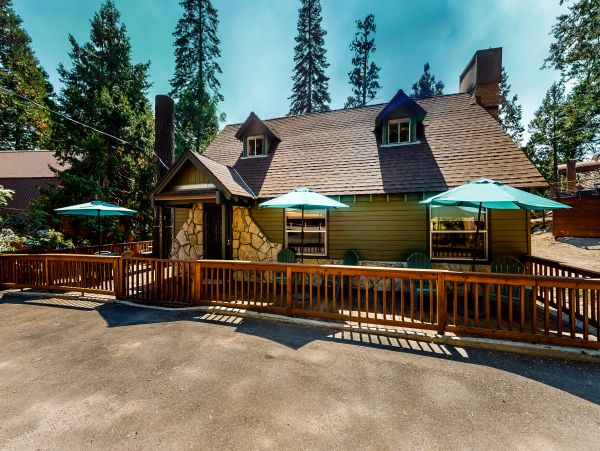 Yosemite Area Home 984894