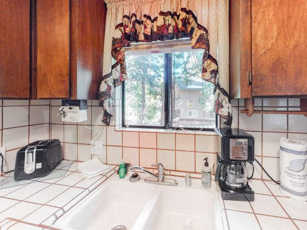 Yosemite Area Home 984895