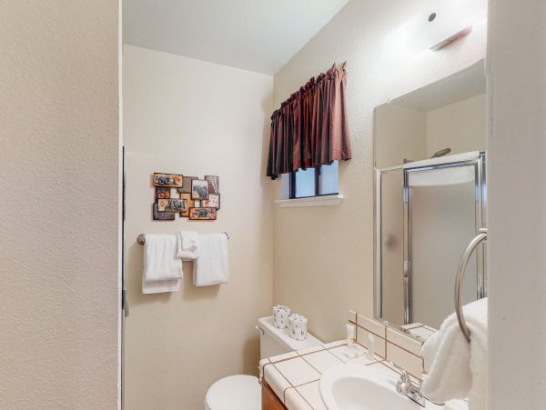 Yosemite Area Home 984895