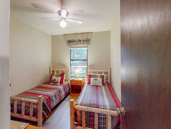 Yosemite Area Home 984895