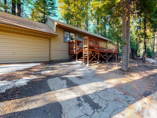 Yosemite Area Home 984895
