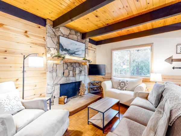 Yosemite Area Home 984896