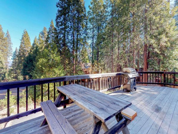 Yosemite Area Home 984897