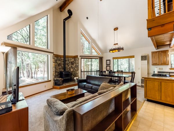 Yosemite Area Home 984898