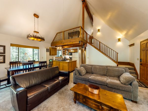 Yosemite Area Home 984898