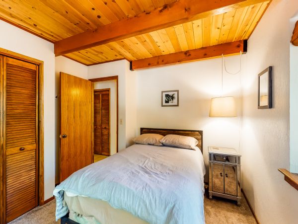 Yosemite Area Home 984898